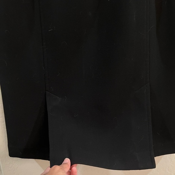 Talbots size 10 black wall skirt with two slits in both front and back - Picture 7 of 7